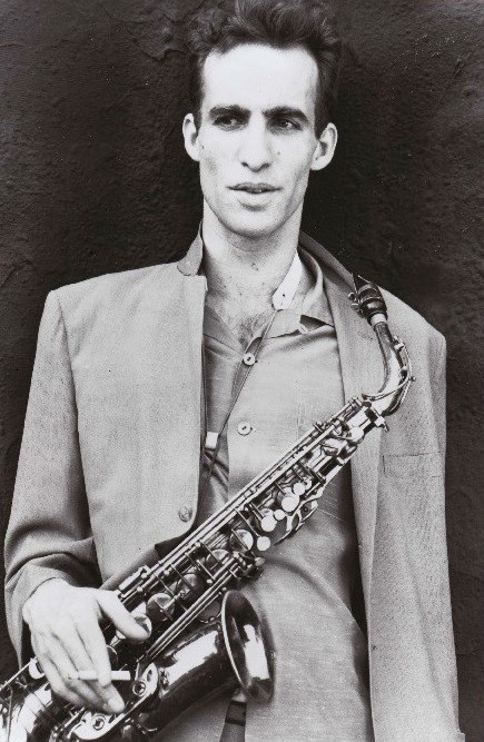 1010265_506324446099845_1034342351_n